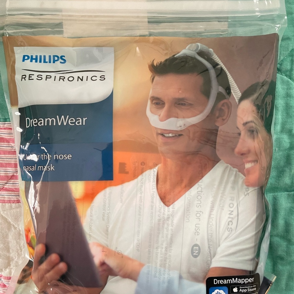 Philips Respironics Dreamwear Under the Nose Nasal Mask Med Frame